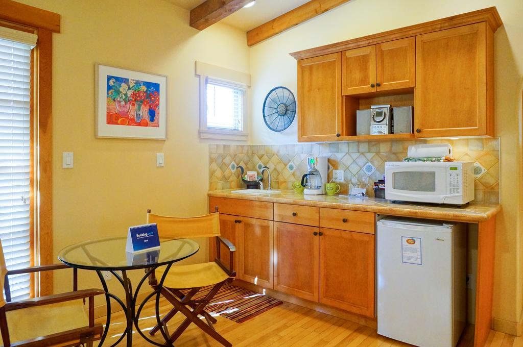 Blue Iguana Inn Ojai ภายนอก รูปภาพ