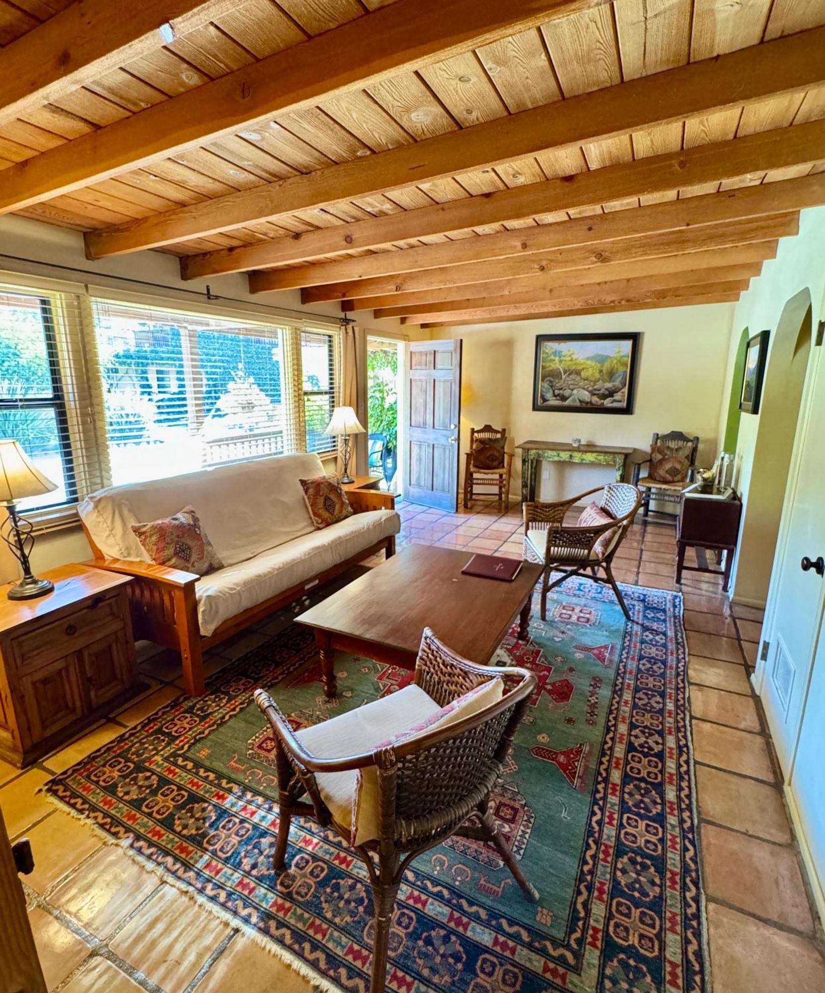 Blue Iguana Inn Ojai ภายนอก รูปภาพ