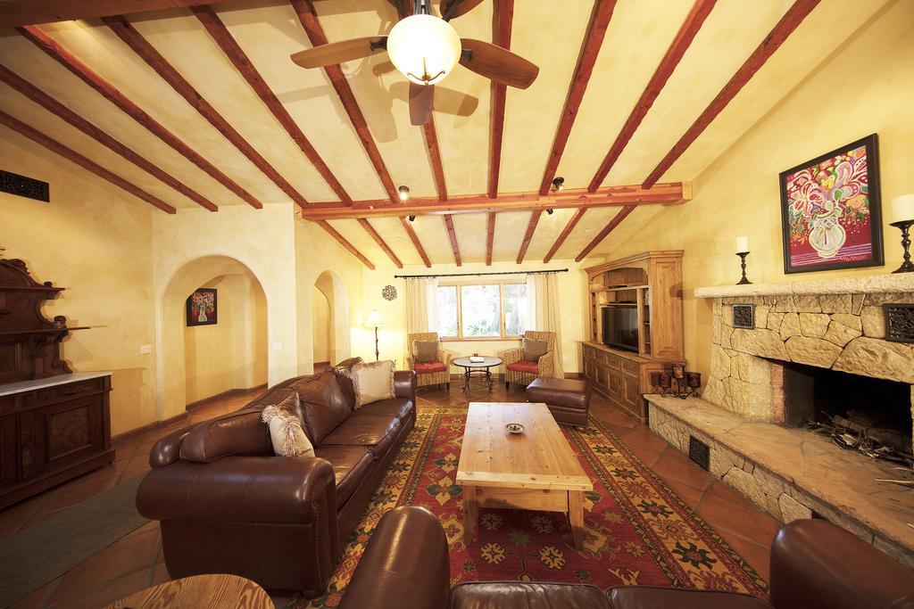 Blue Iguana Inn Ojai ภายนอก รูปภาพ